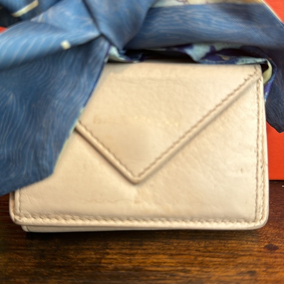 Vintage Balenciaga White Leather Envelope Card Holder Wallet - Picture 2 of 7